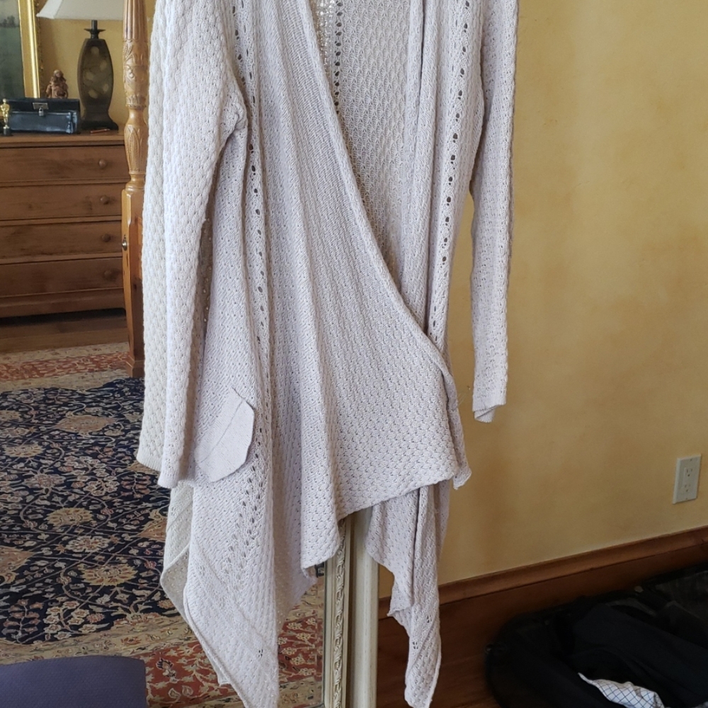 Sweater - Picture 3 of 4